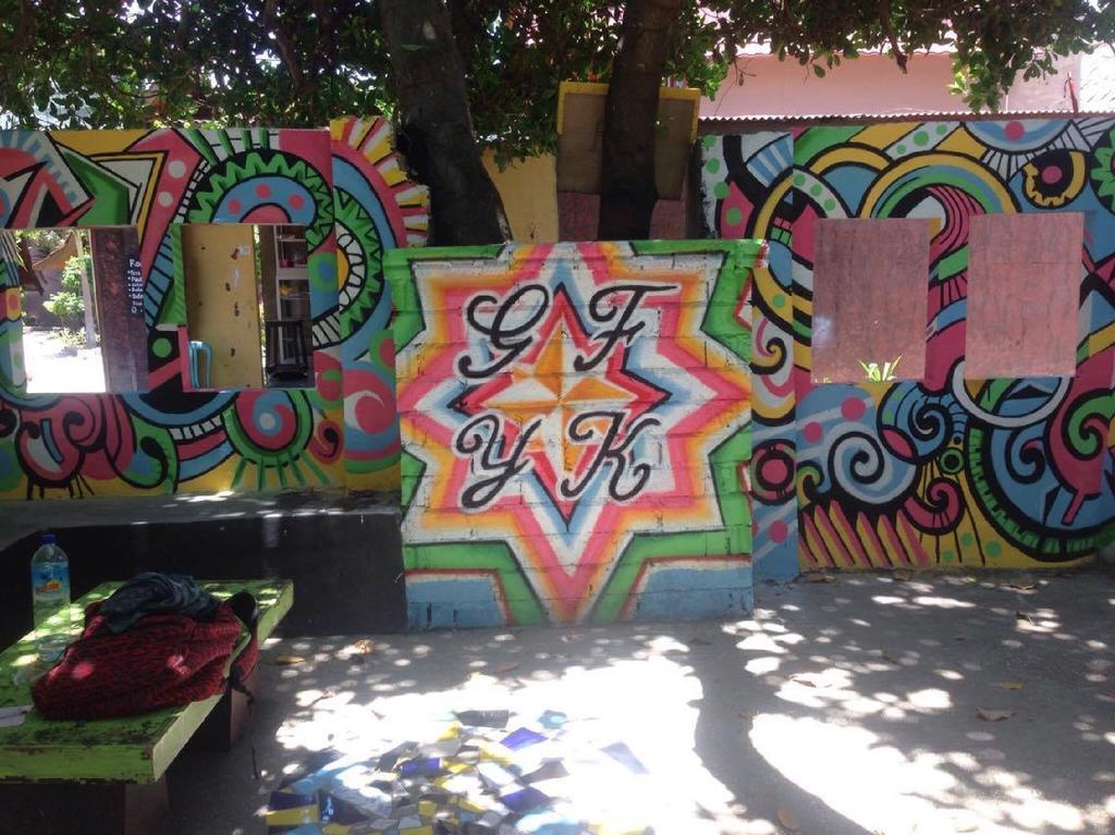 Good For Ya Knee Hostel & Bungalows (Adults Only) Gili Trawangan Eksteriør billede