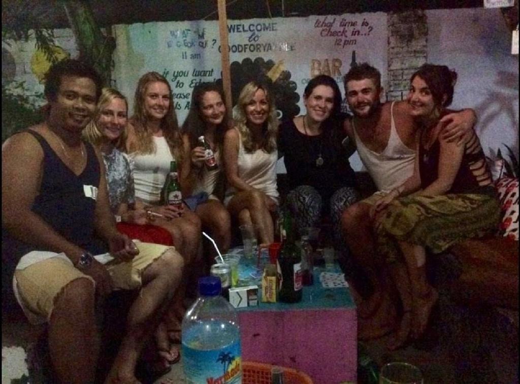 Good For Ya Knee Hostel & Bungalows (Adults Only) Gili Trawangan Eksteriør billede